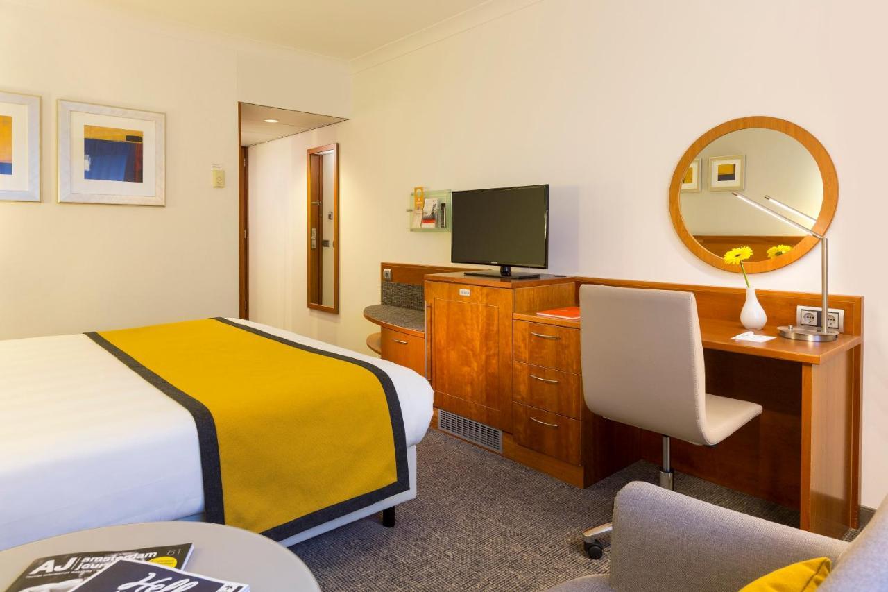 Holiday Inn Amsterdam 4*
