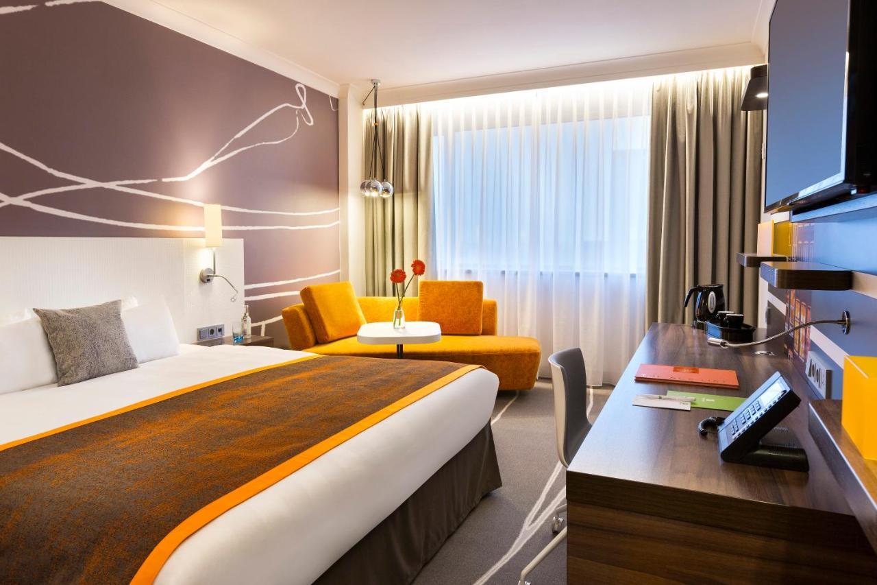 Holiday Inn Amsterdam Hotel 4*
