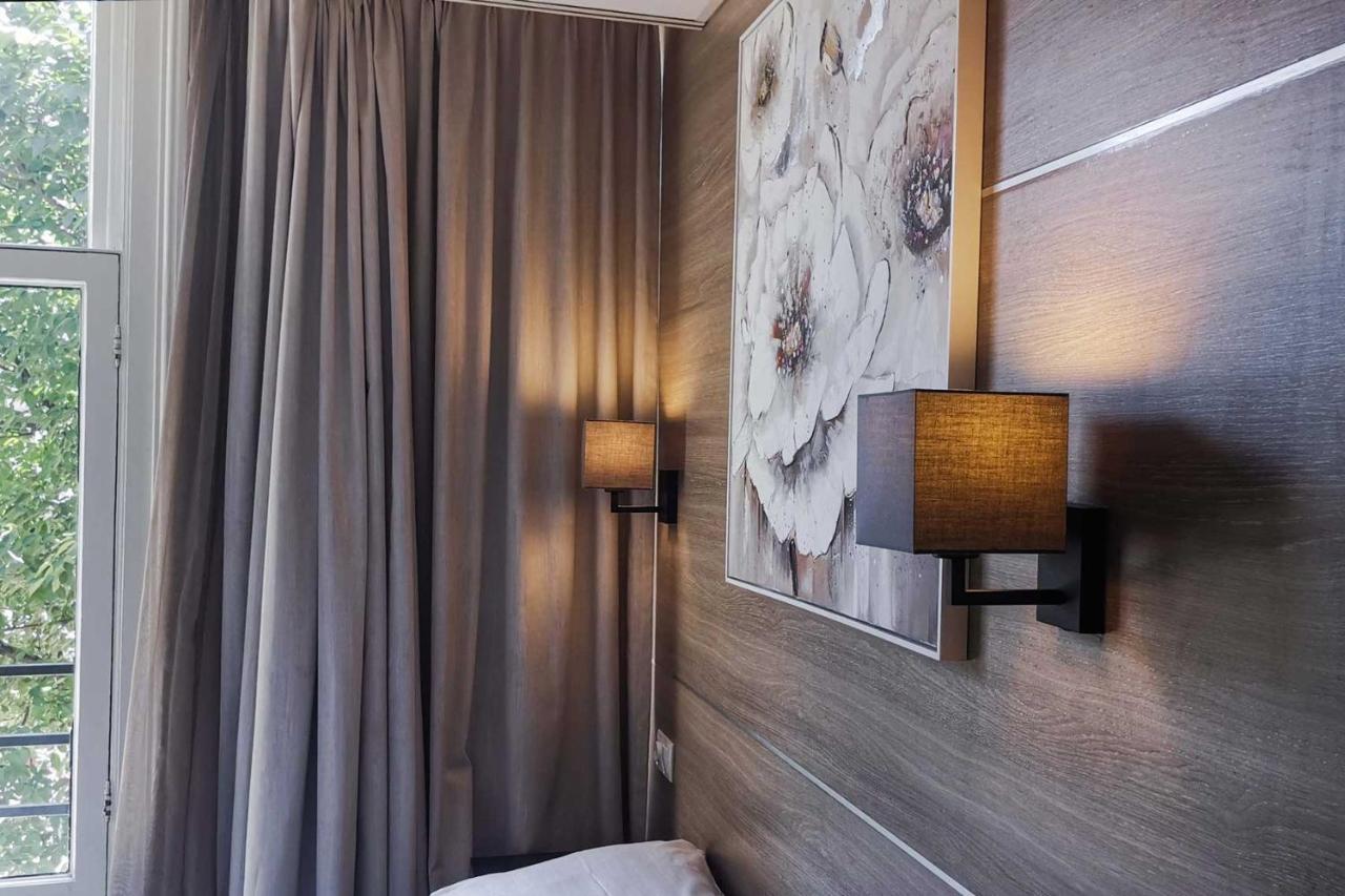 Jesse Hotel *