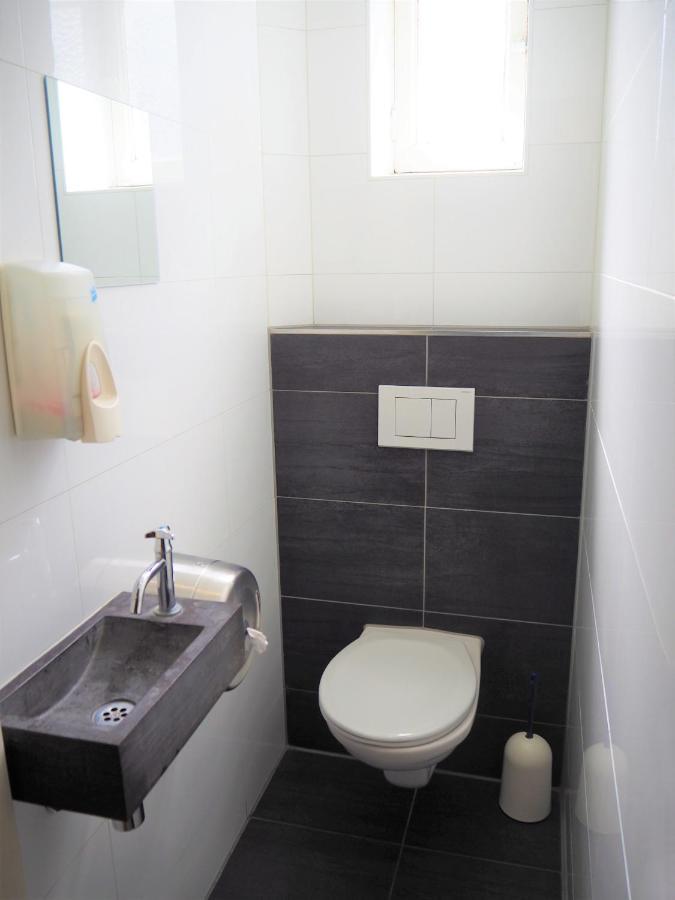 Euphemia Budget Old Canal Zone Hostal