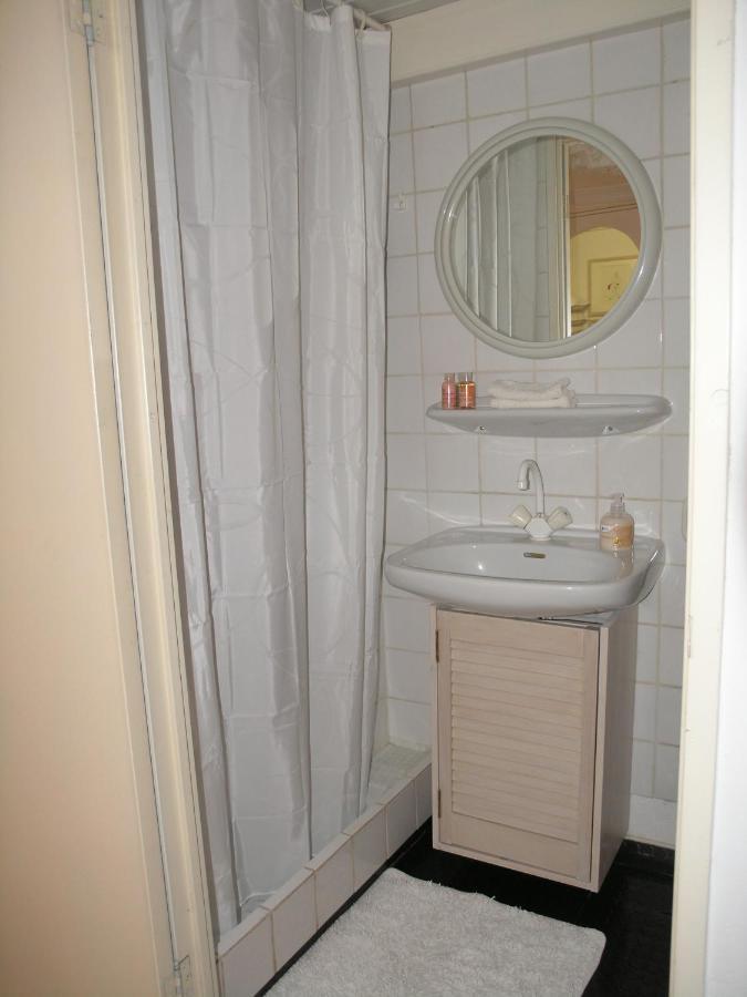 Singel 100 Bed and breakfast *