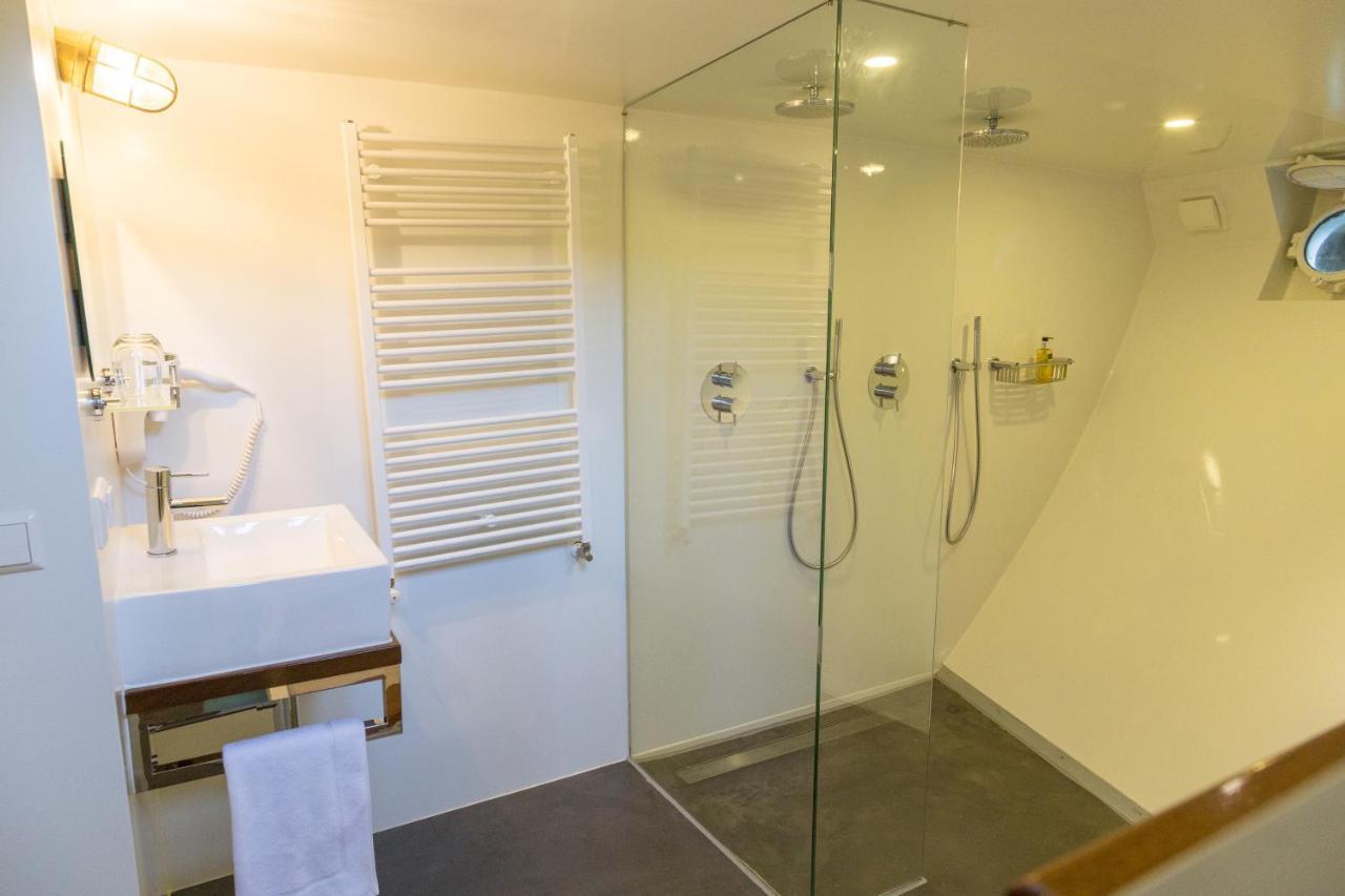 Bådhotel M/s Svalbard *