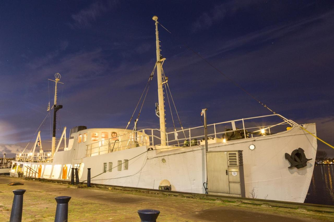 M/s Svalbard Bådhotel *