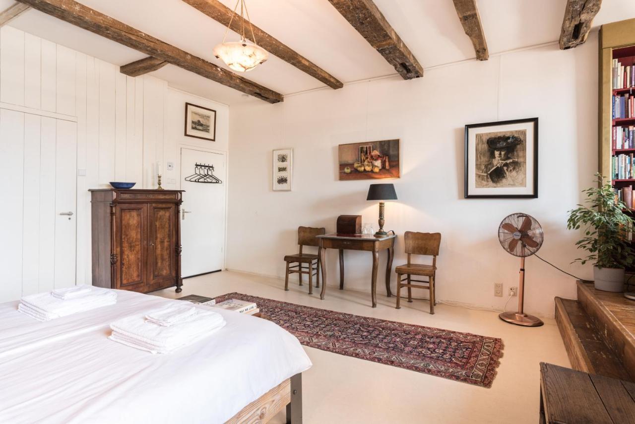 Maison d'hôtes Classy 17th C Canalhouse