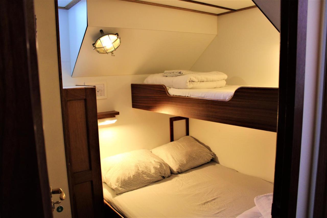 Bateau-hôtel Felicitas *