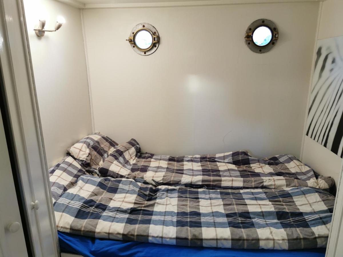 Hotel en barco Loft Boat *