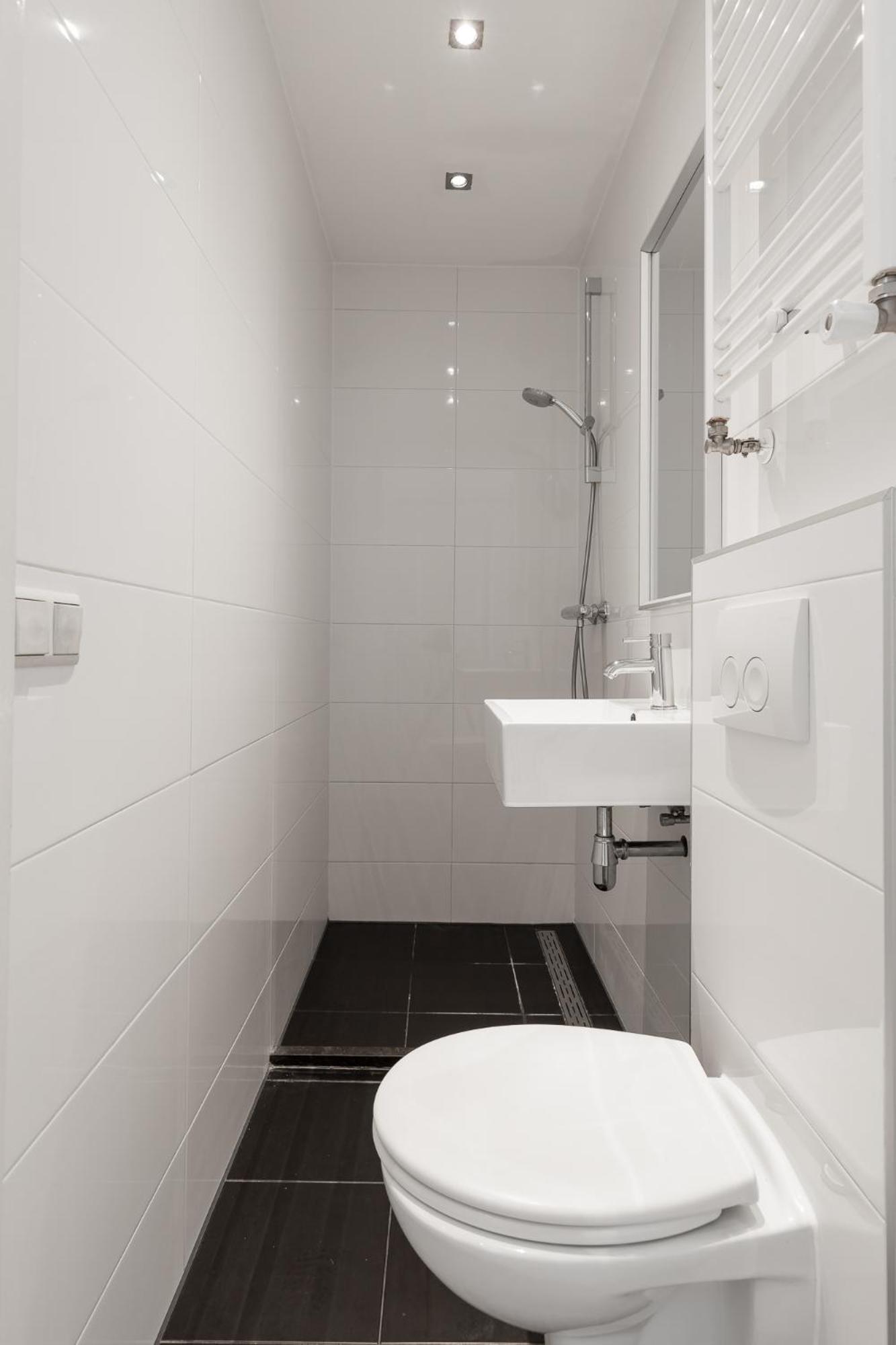 Comfortable Central With Private Balcony Apartment *
