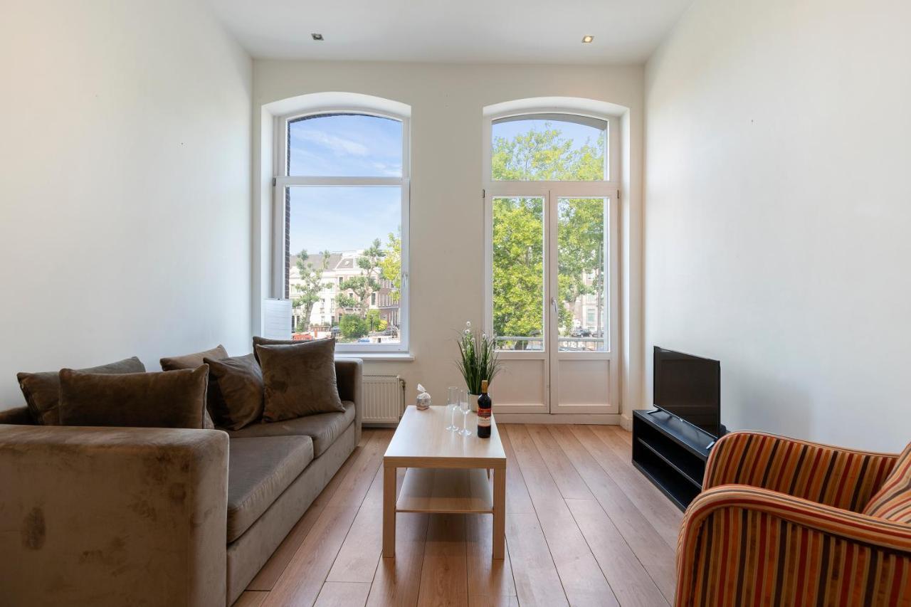 Comfortable Central With Private Balcony Apartment *
