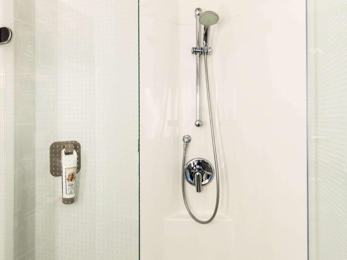 Hotel Ibis West 3*