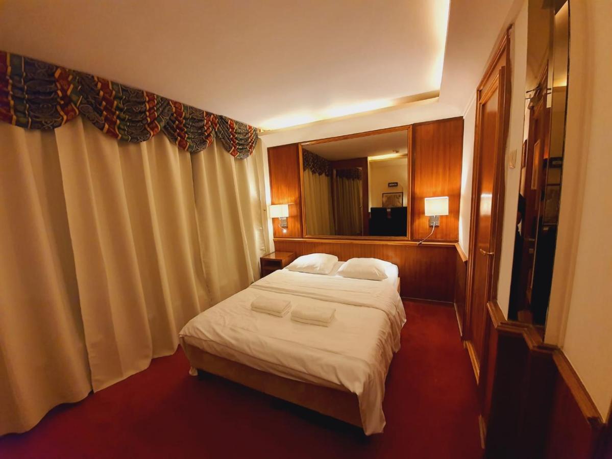 Rembrandtplein Hotel Ámsterdam