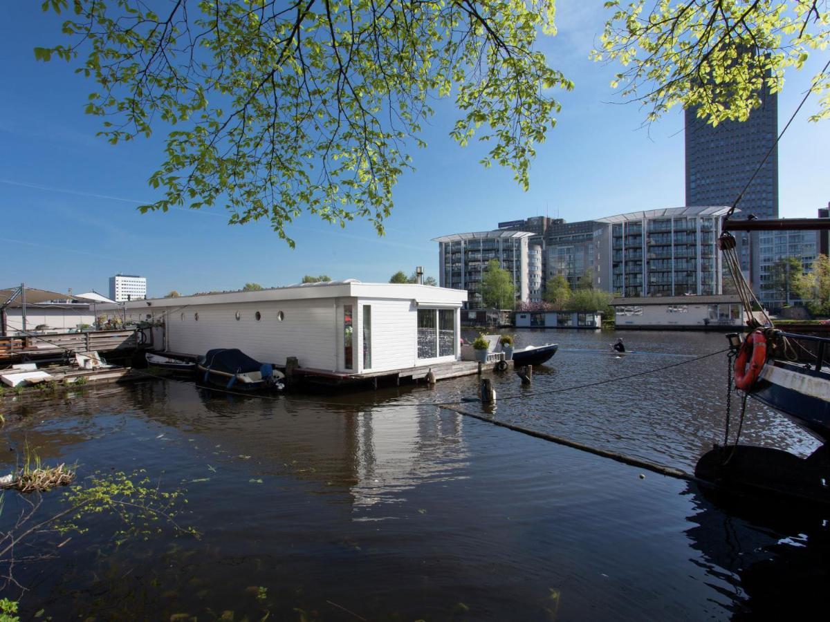Bateau-hôtel Modern Houseboat In With Terrace *
