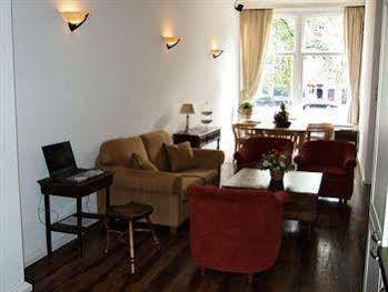Lovely Canal Apartment