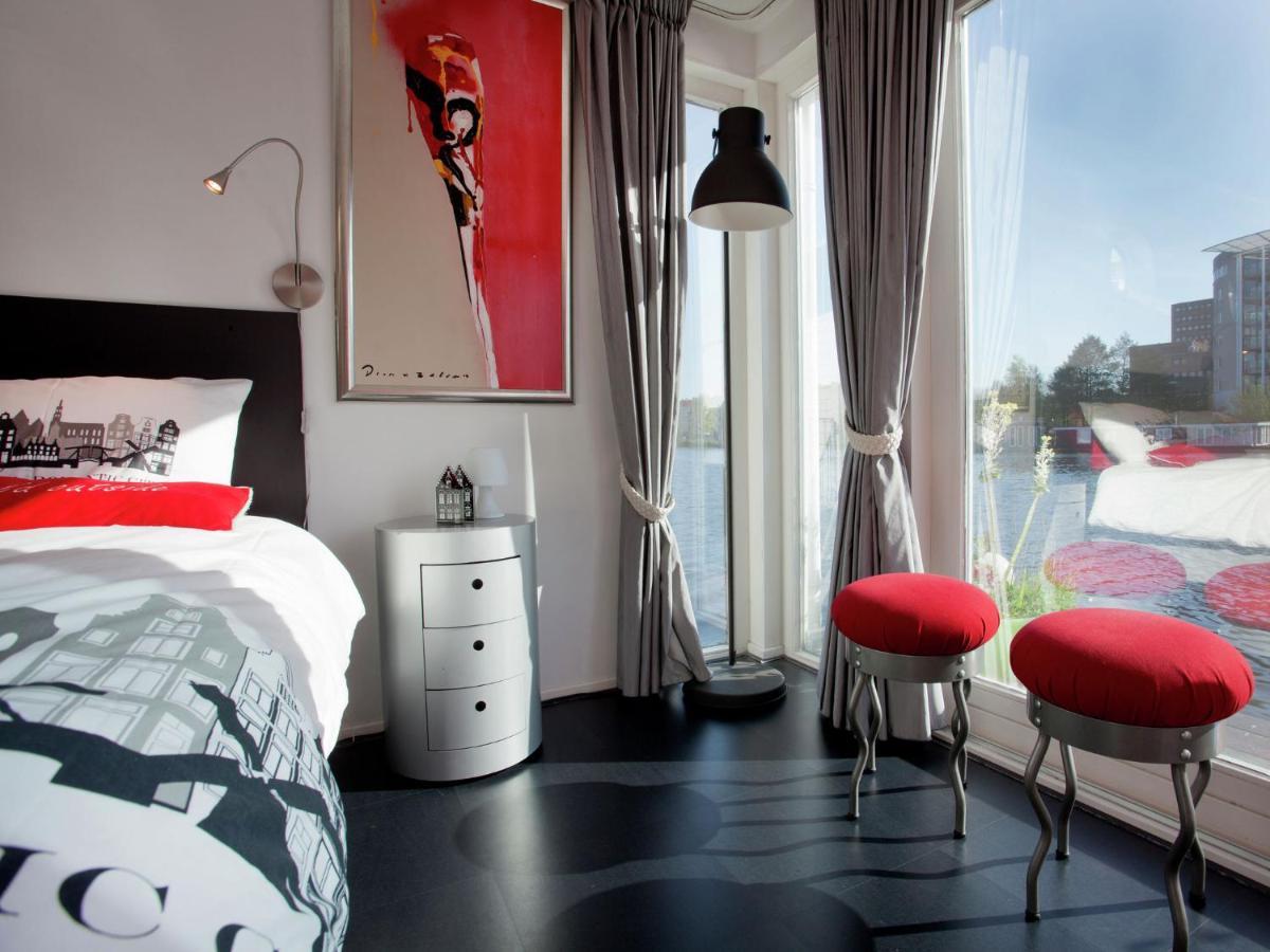 Bateau-hôtel Modern Houseboat In With Terrace Amsterdam