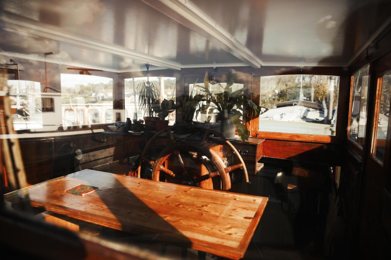 Captain Pippi; Amsterdam's Finest Houseboat * Ámsterdam