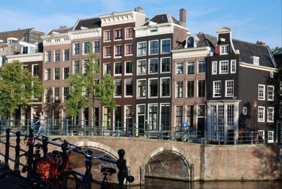 Small cozy&quiet courtyard city centre apartment Appartement *
