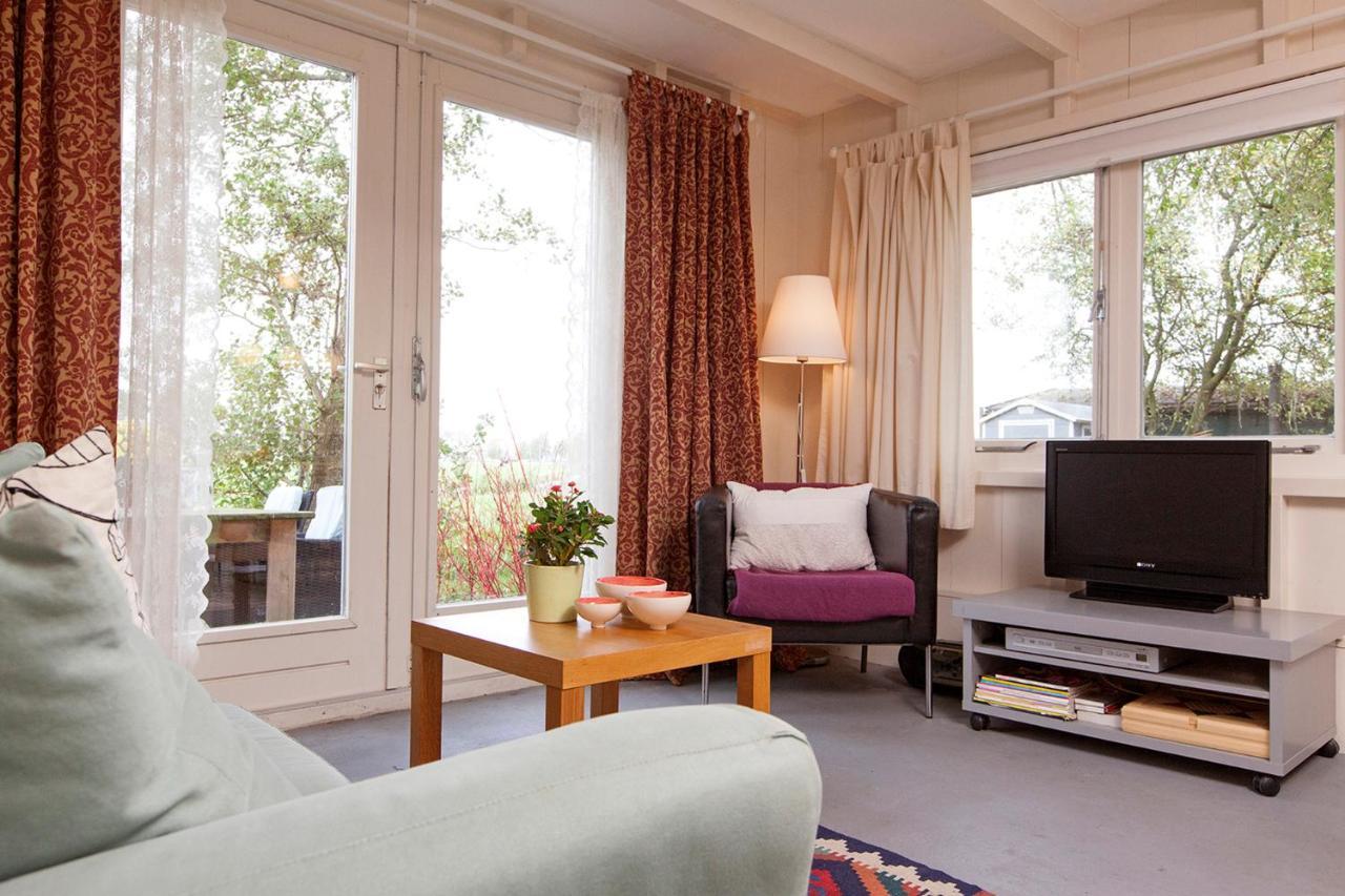 Very In Durgerdam, With Private Garden, Free Parking, Pets Allowed Hébergement de vacances Amsterdam