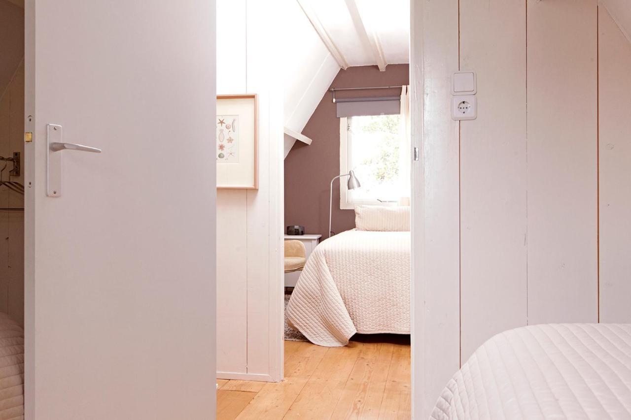 Very In Durgerdam, With Private Garden, Free Parking, Pets Allowed Amsterdam