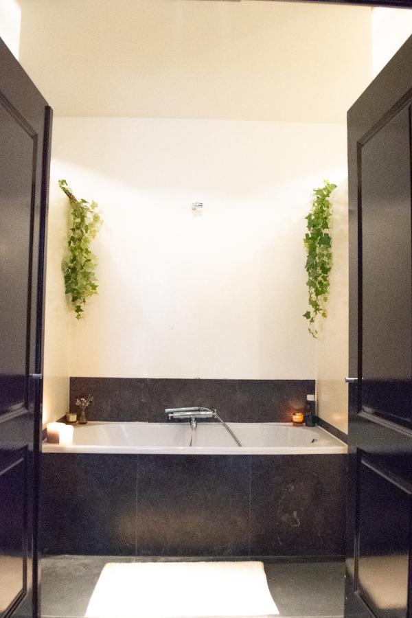 Bed & Breakfast Perfect Middle Of Amsterdam