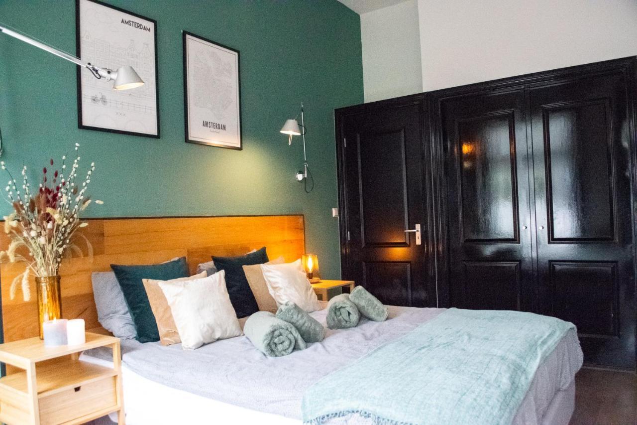 Bed & Breakfast Perfect Middle Of Amsterdam