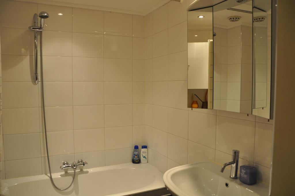 Amstel Riverview Bed & Breakfast 2*