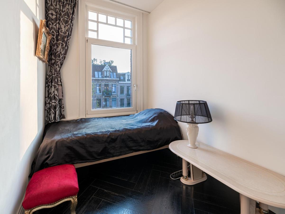 Sezane's Bed & Breakfast
