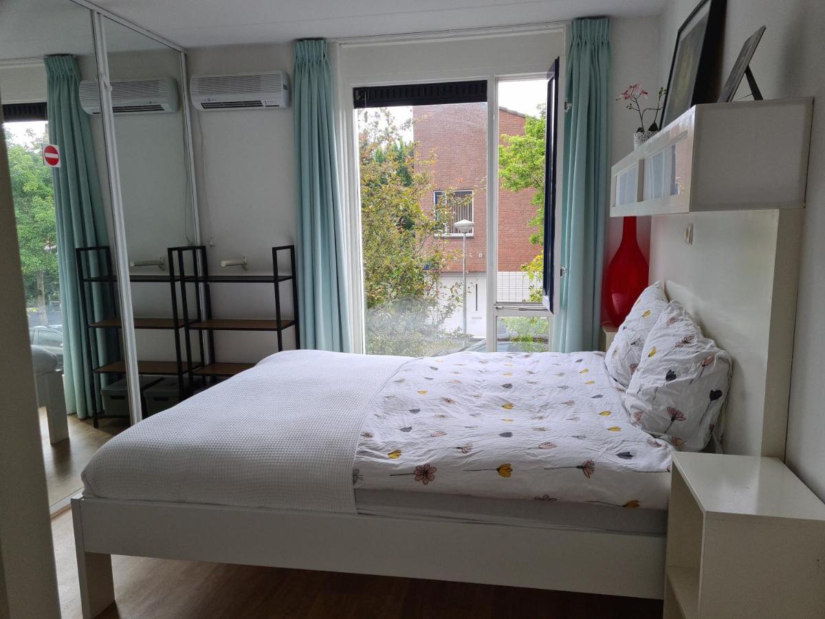 Privatunterkunft Johan's B&b, Dakterras & Goedkoop Parkeren - Sinds 2014 *