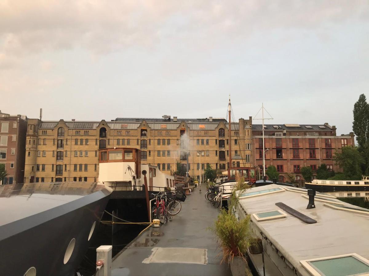 Gasthof Eco Houseboat Amsterdam