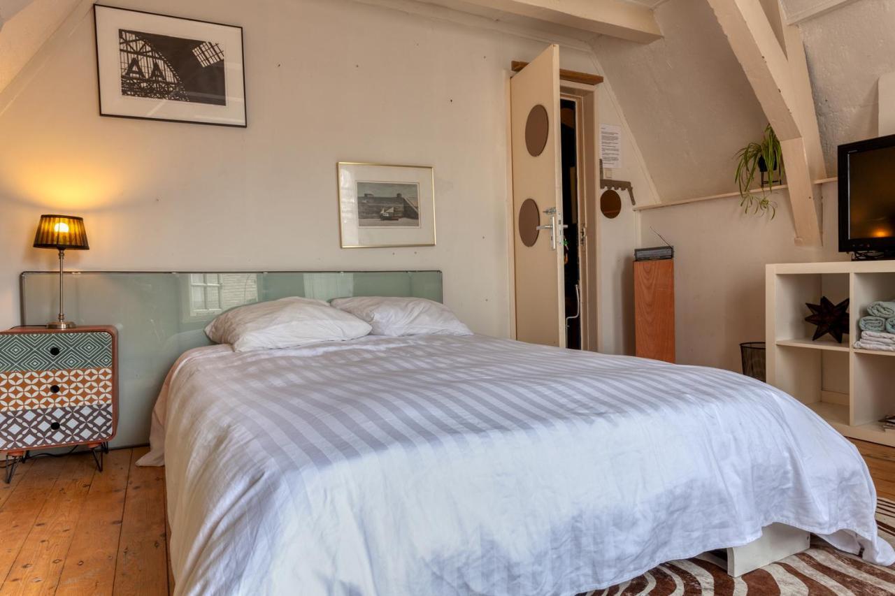 1971 Hazenstraat Accommodatie bij particulieren *