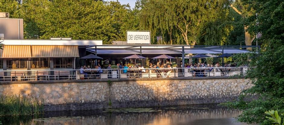 Motorjacht Flint Bateau-hôtel