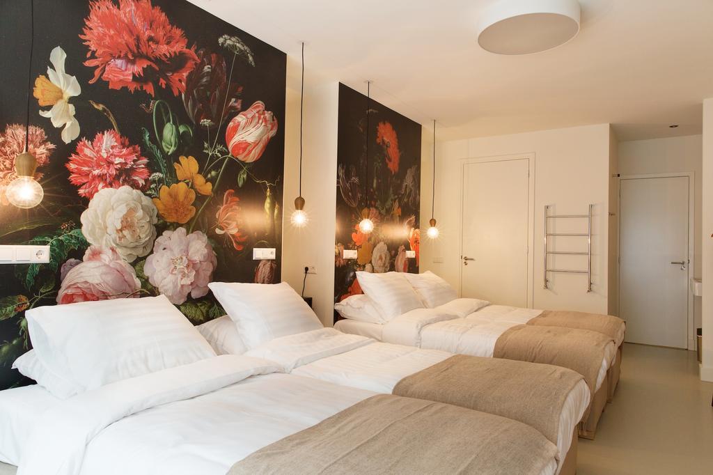 Marnix360apartments The Mansion Apartahotel 2*