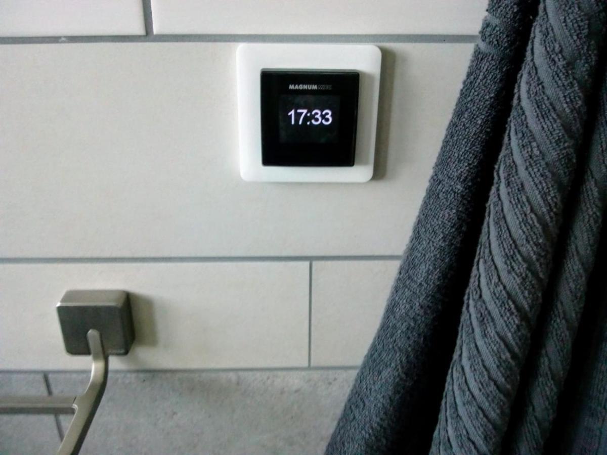 Aldo, Not For Parties, Not A Hotel, With Shared Bathroom, No Kitchen Séjour chez l'habitant Amsterdam