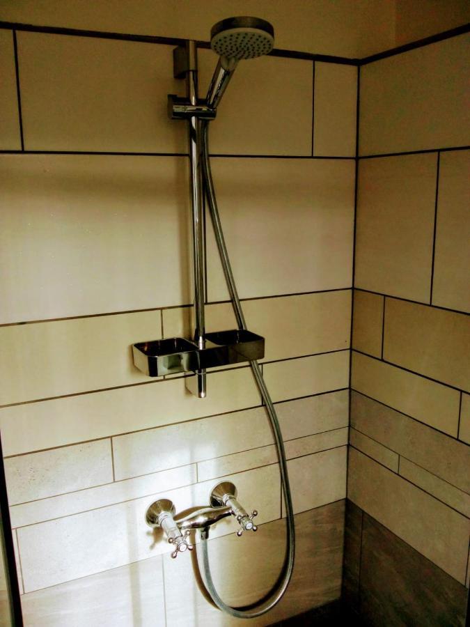 Séjour chez l'habitant Aldo, Not For Parties, Not A Hotel, With Shared Bathroom, No Kitchen *