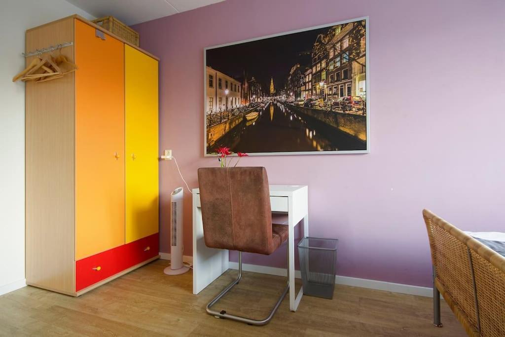 Johan's B&b, Dakterras & Goedkoop Parkeren - Sinds 2014 Privatunterkunft