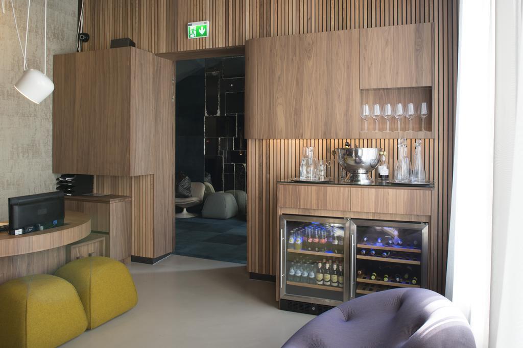 Ph Oosteinde Hotel 3*