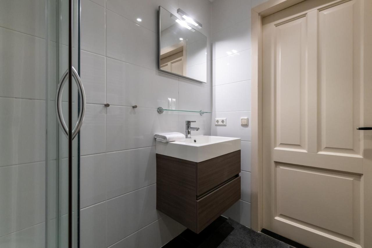 Two-bedroom In West Lejlighed
