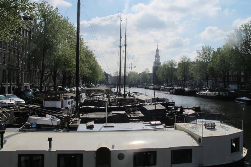 Stunning In The Center Of Old Amsterdam