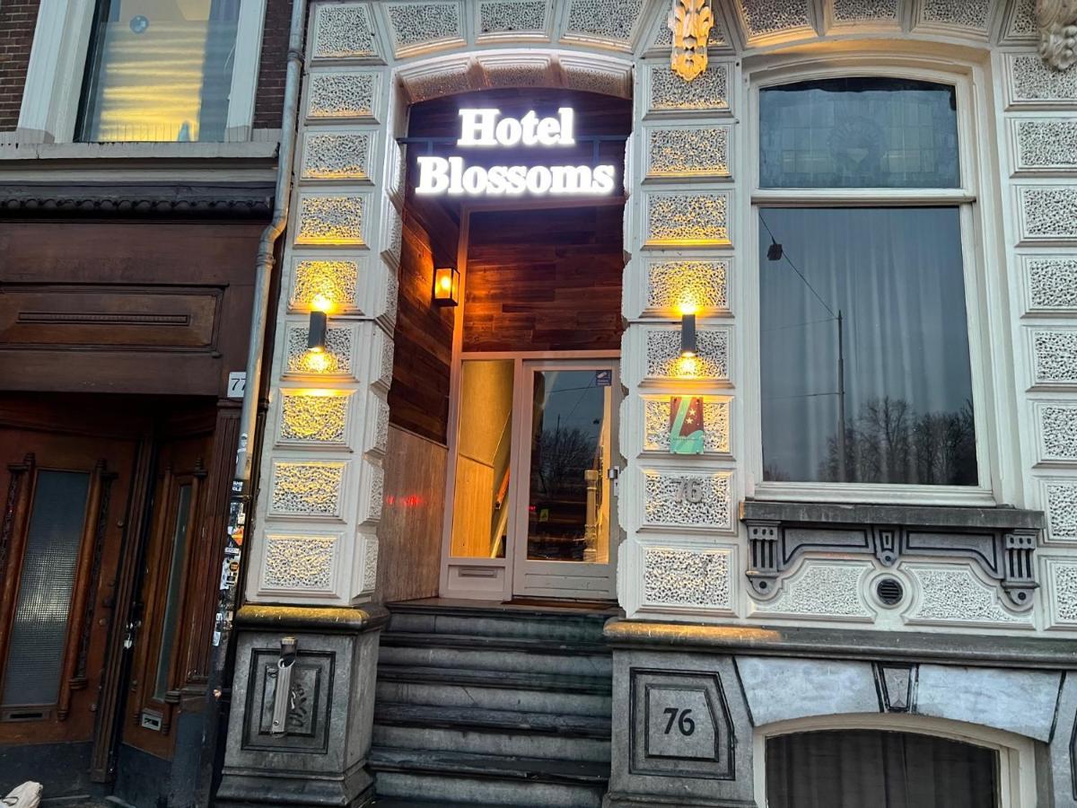 Blossoms City Hotel 2*