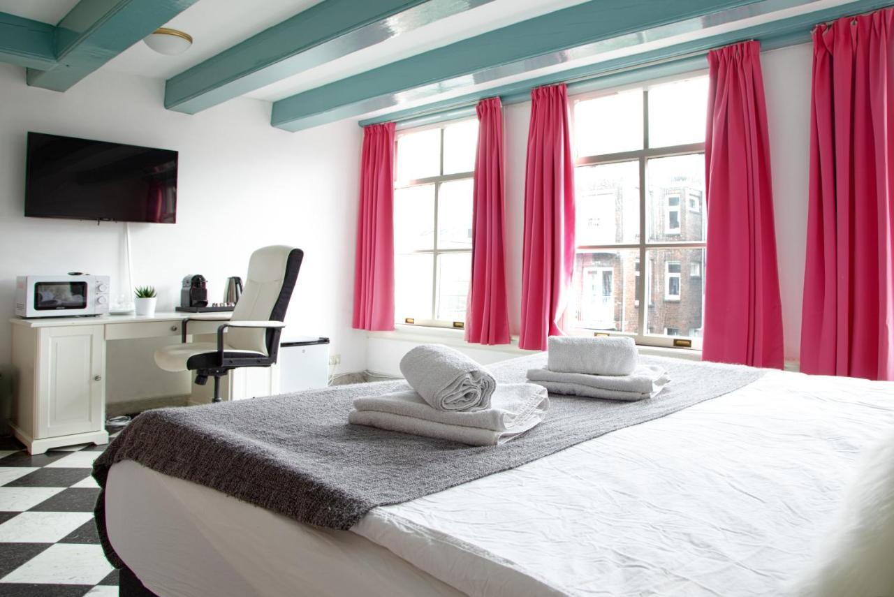 Modern Canal House Loft - Center Amsterdam
