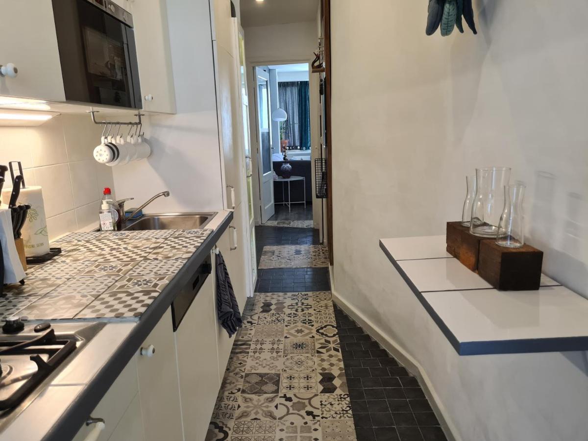 1 Bedroom 15 Min By Tram To Centre!
