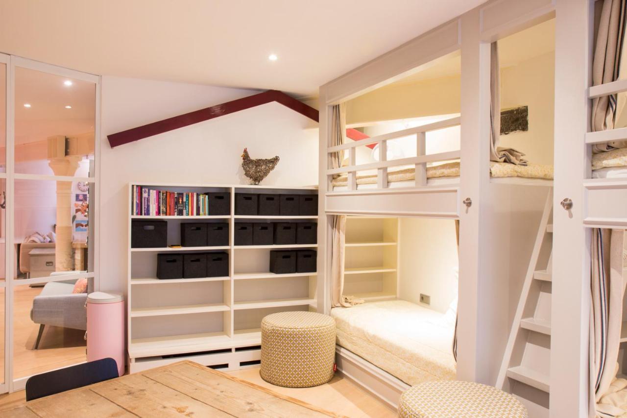 Flo's Atelier - Family Couette-café