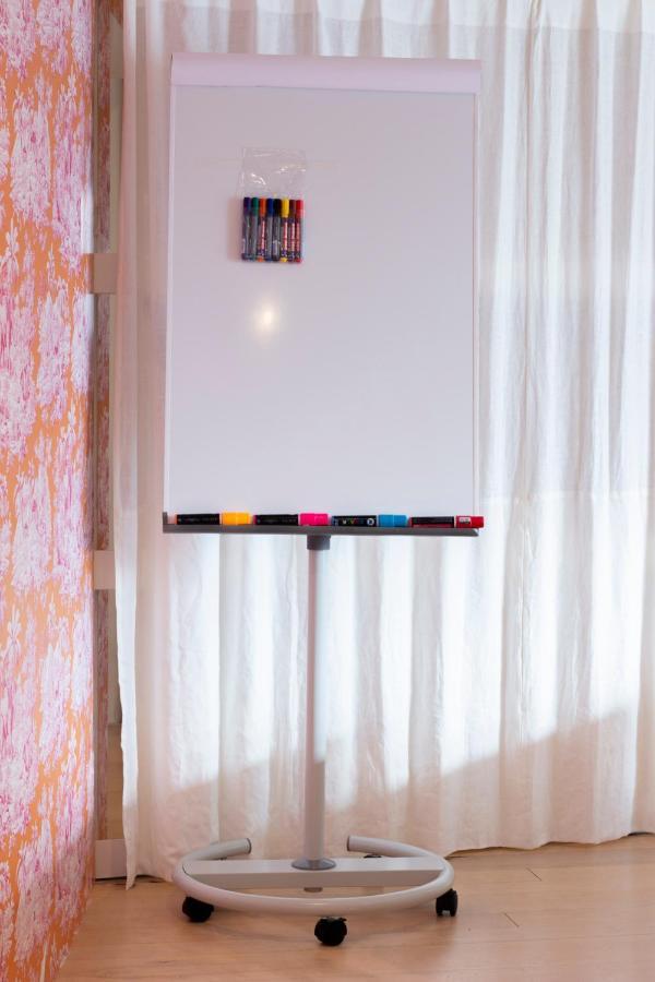 Flo's Atelier - Family Couette-café *