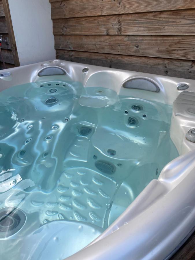 Couette-café Houseboat By The Mill With Jacuzzi And Sauna *