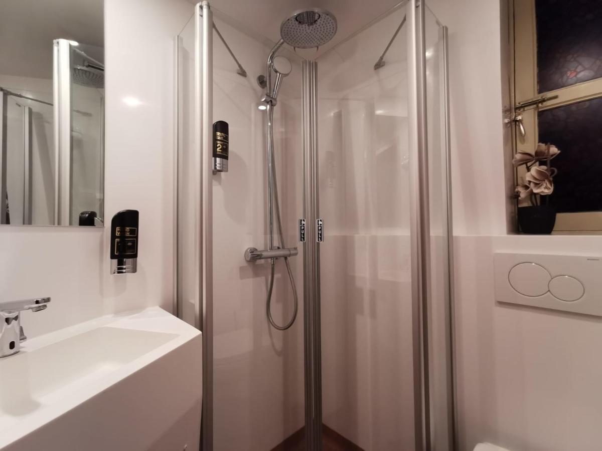 Mevlana Hotel *