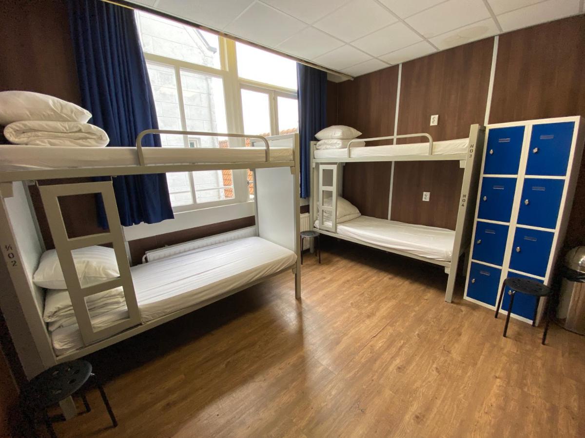 Xplore Hostel *