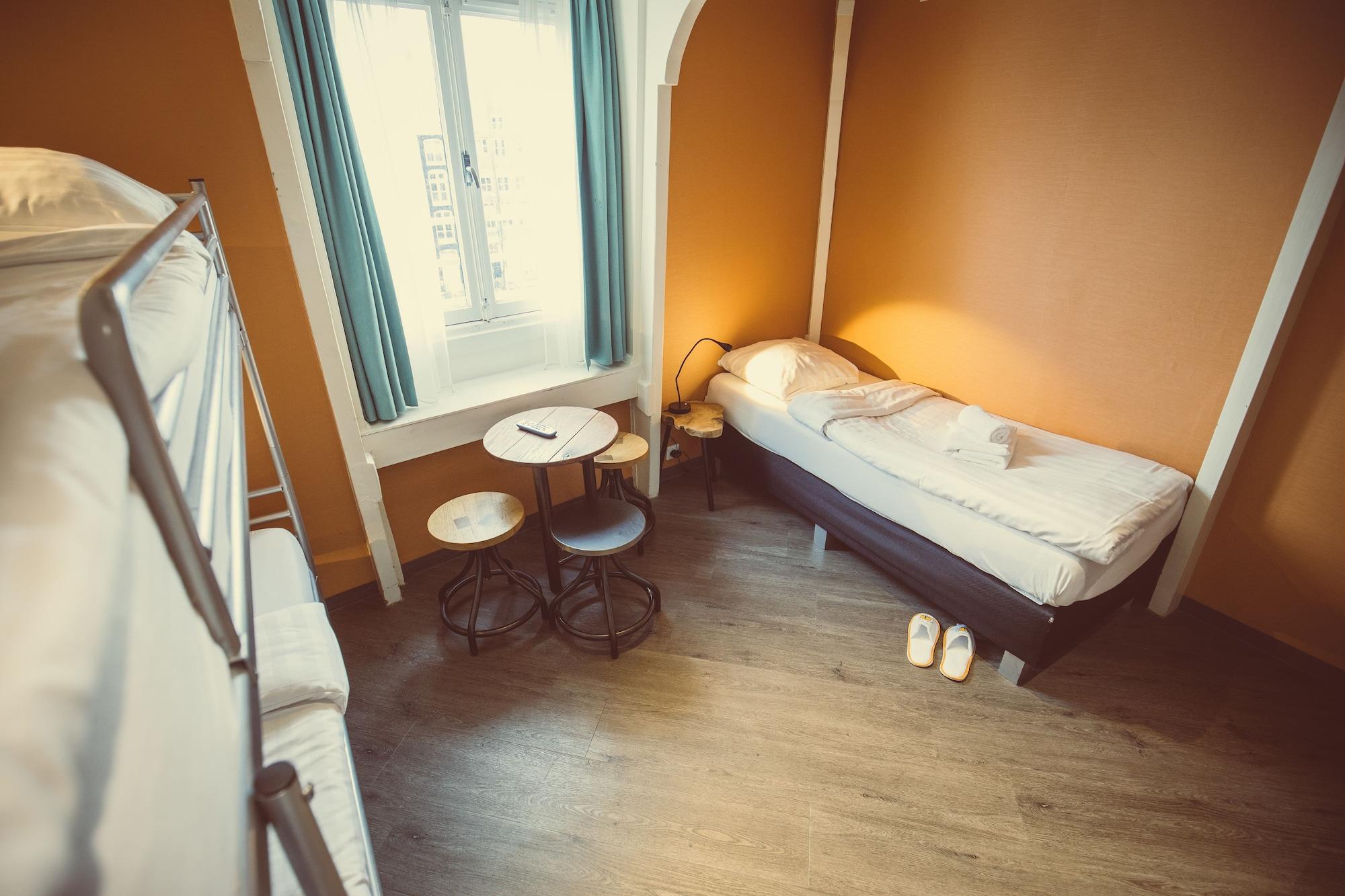 Hotel Tourist One 2*