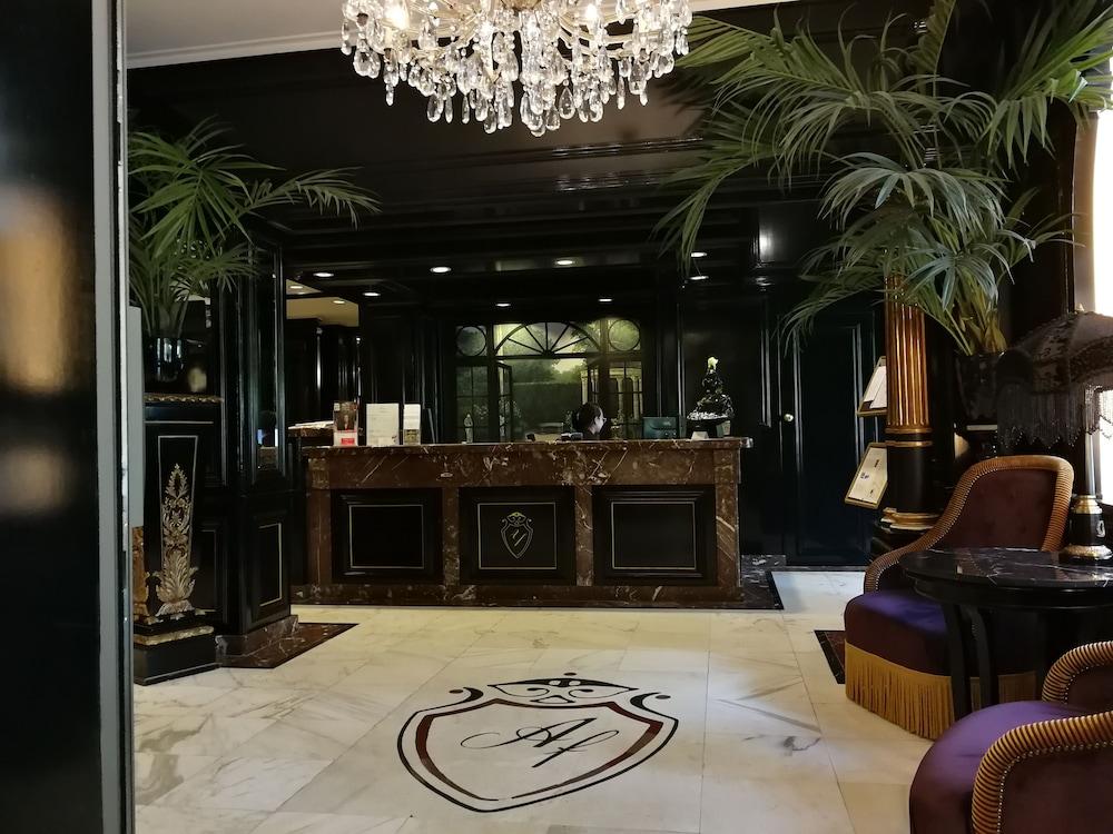 Apollofirst Boutique 4*