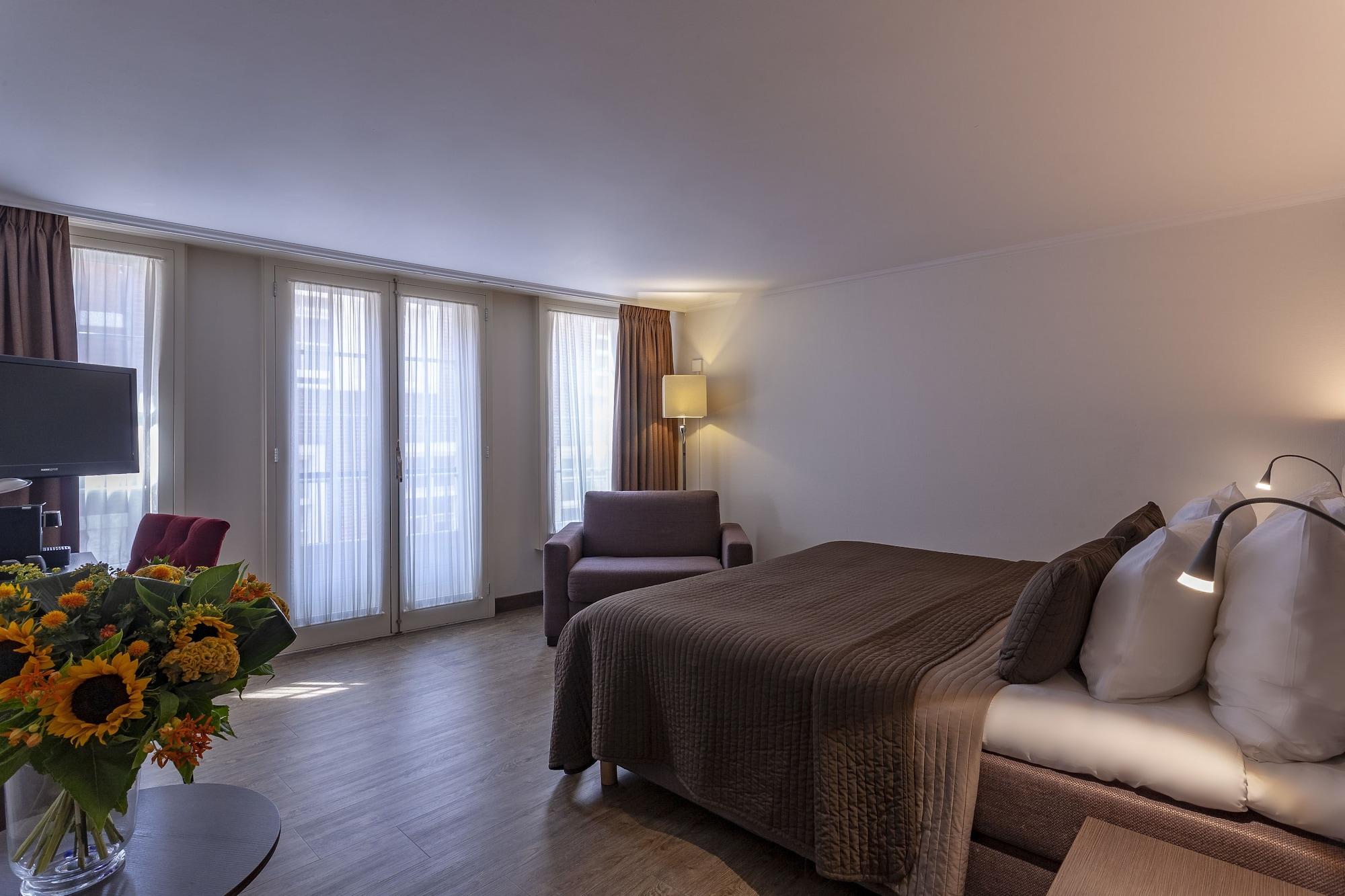 Avenue 3* Amsterdam