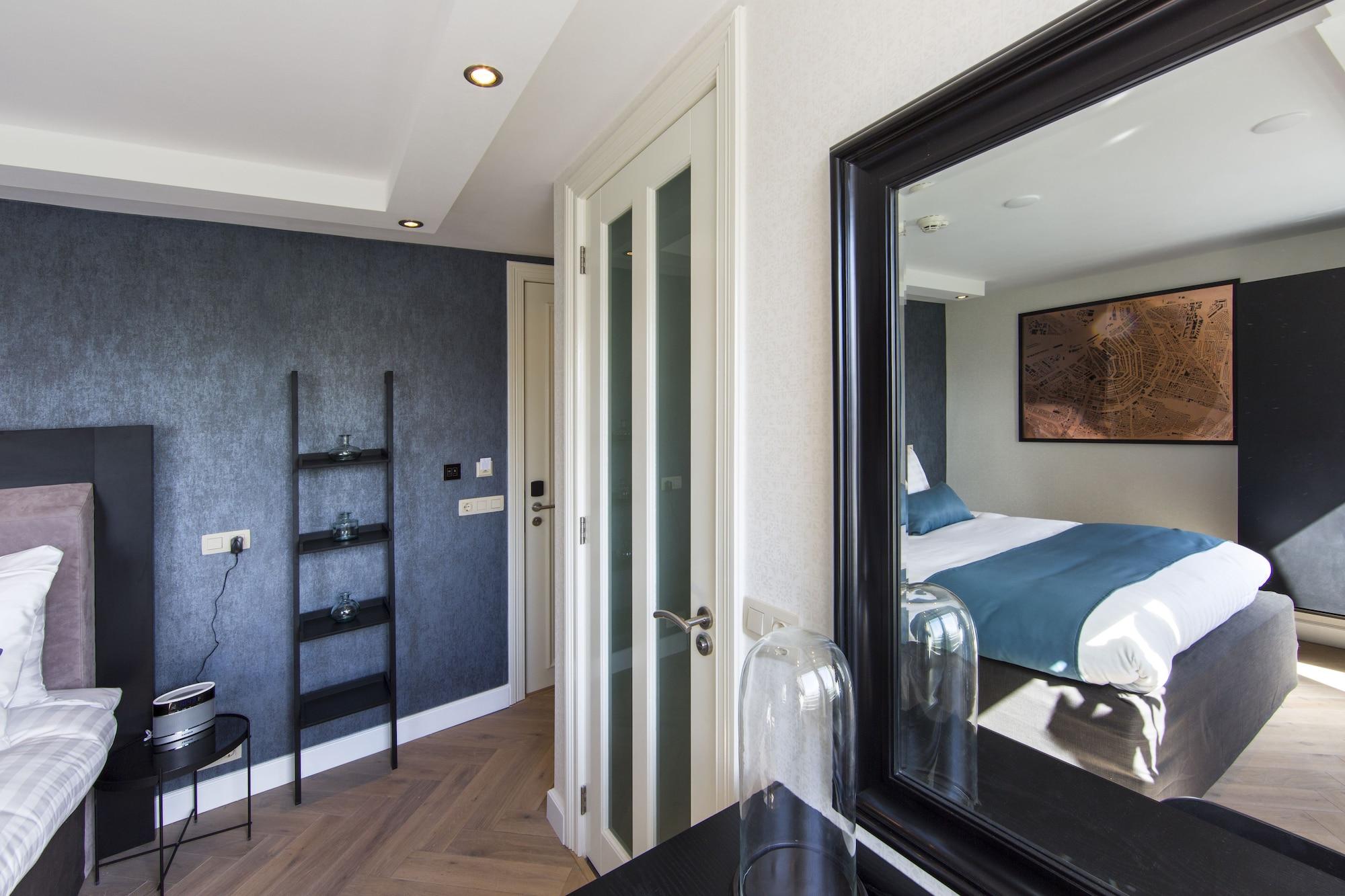 Hotel No. 377 House 3*