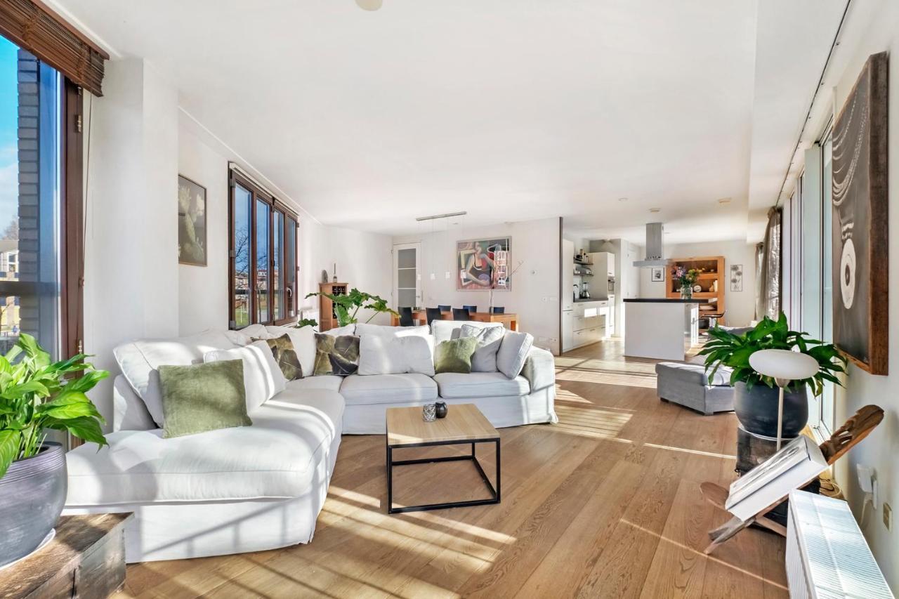 170m2 With Jacuzzi & Steam Bath In Center Of Appartement Amsterdam