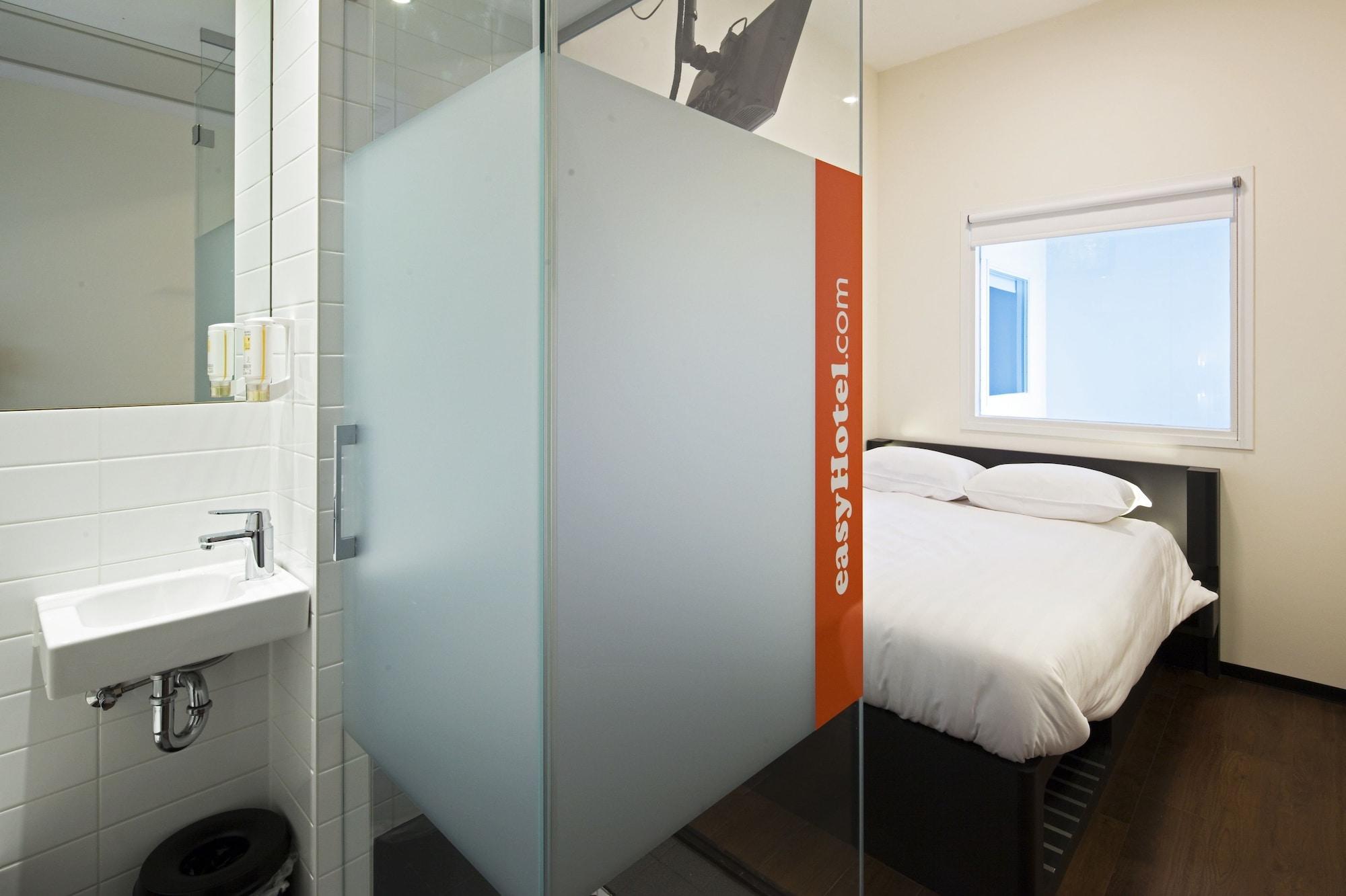 Easyhotel Centre South